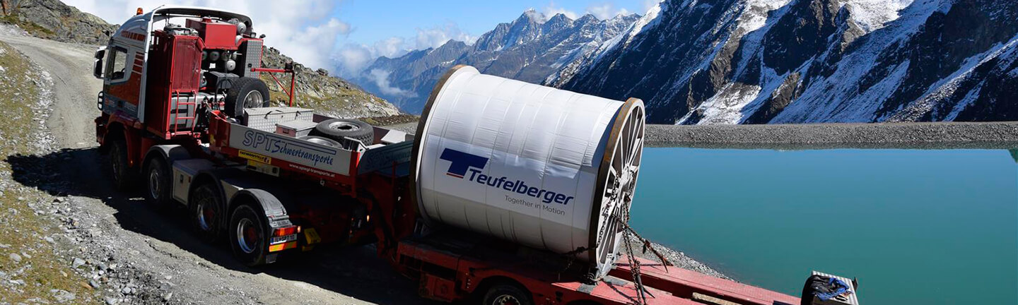 Seiltransport für die 3S Eisgratbahn auf den Stubaier Gletscher