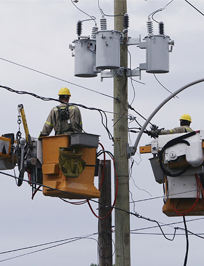 Ropes for maintenance vehicles