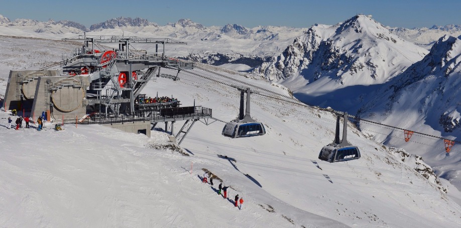 Arosa-Lenzerheide, Switzerland (reversible aerial ropeway) Arosa-Lenzerheide, Switzerland (reversible aerial ropeway)